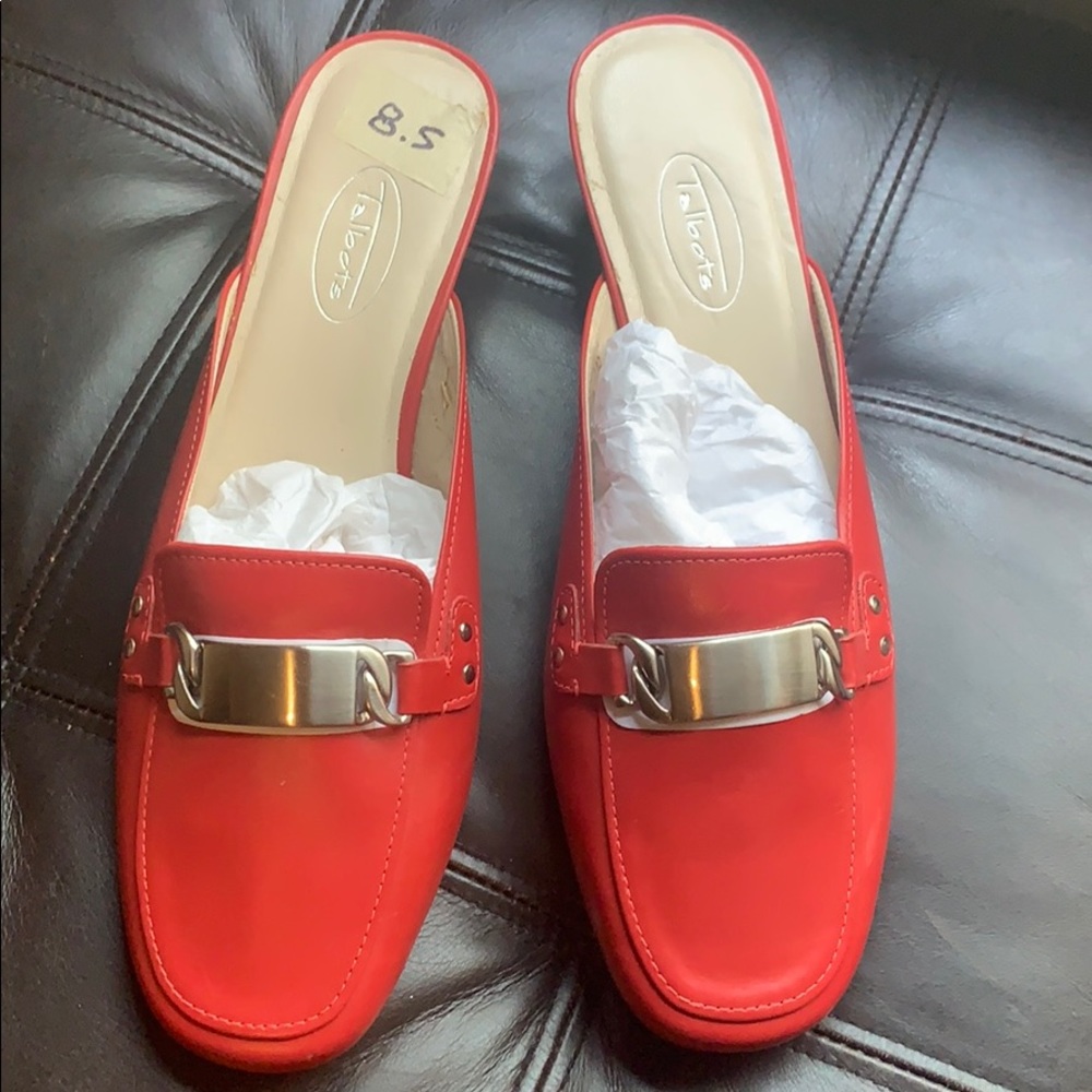 NEVER WORN-Women’s Red Talbot’s Loafers - Size 8.5